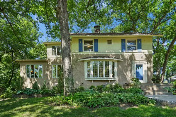 120 Glenview Drive, Des Moines, IA 50312