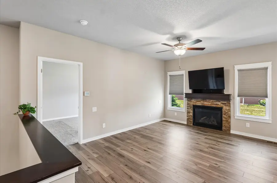 812 Pinehurst Way, Polk City, IA 50226 - #3