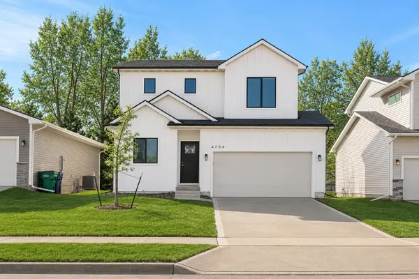4736 167th Street, Urbandale, IA 50323