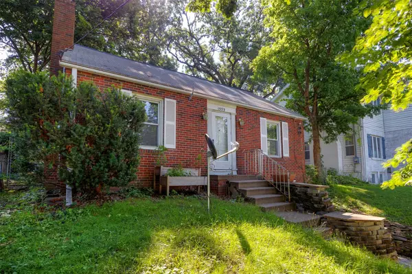 1543 41st Place, Des Moines, IA 50311