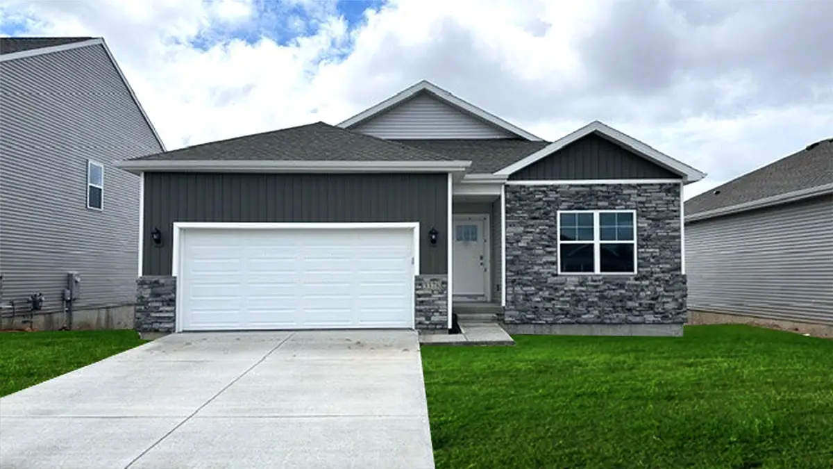 3028 Lake Hill Drive, Des Moines, IA 50320 - #1