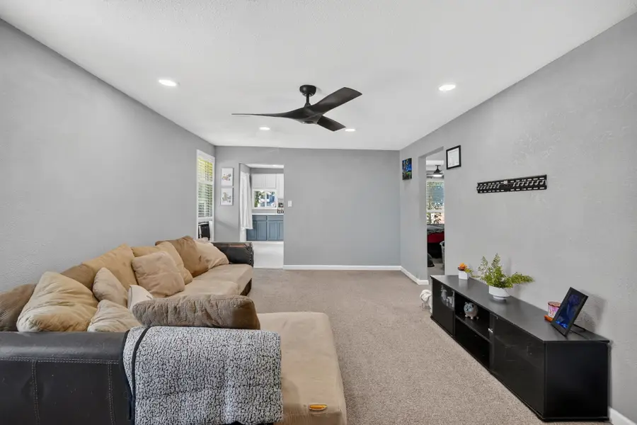 3910 4th Street, Des Moines, IA 50313 - #3