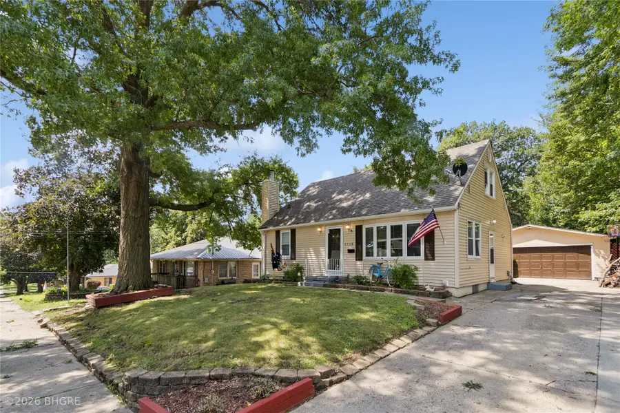 4128 9th Street, Des Moines, IA 50313 - #2