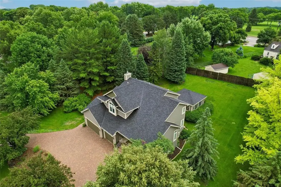 870 SE Walnut Ridge Drive, Waukee, IA 50263 - #2
