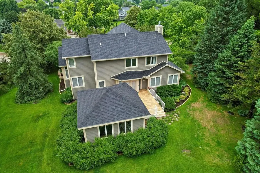 870 SE Walnut Ridge Drive, Waukee, IA 50263 - #3