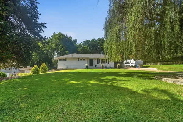 1603 E Glenwood Drive, Des Moines, IA 50320
