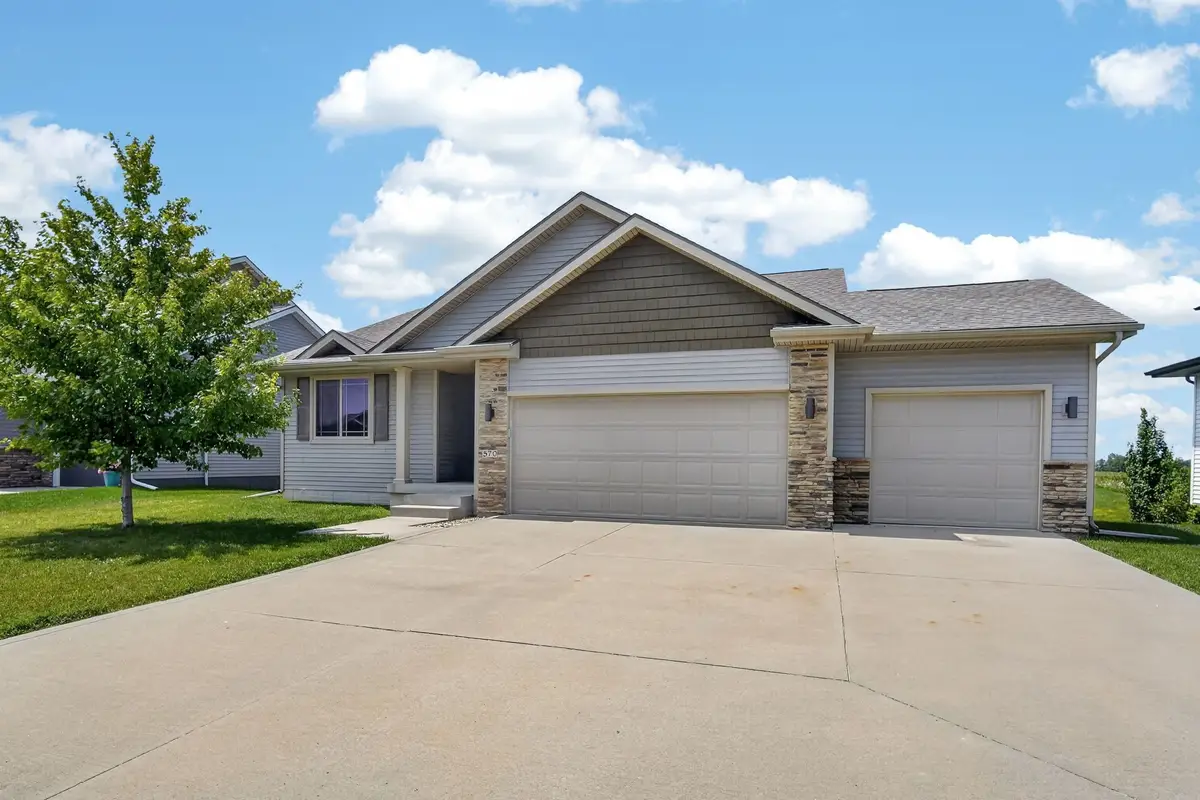 570 NE Badger Lane, Waukee, IA 50263 - #1