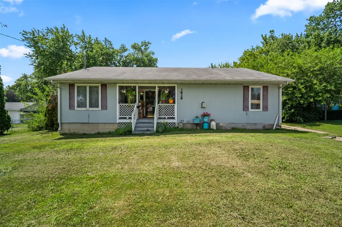 3828 E 29th Street, Des Moines, IA 50317 - #1