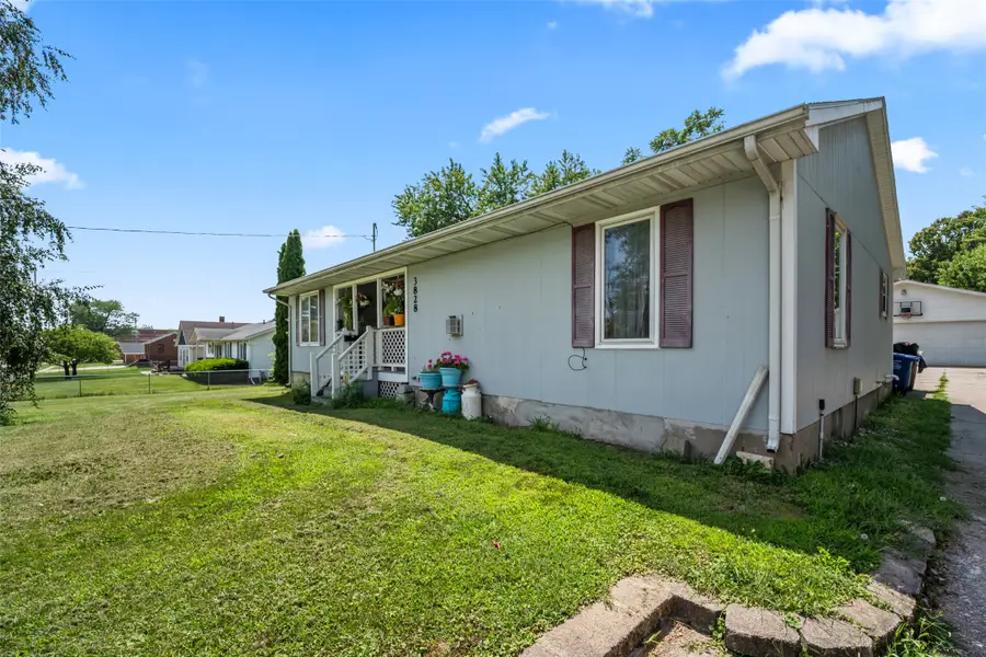 3828 E 29th Street, Des Moines, IA 50317 - #2