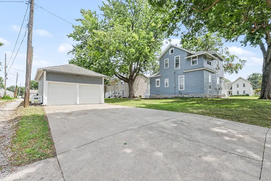 601 E Robinson Street, Knoxville, IA 50138 - #2