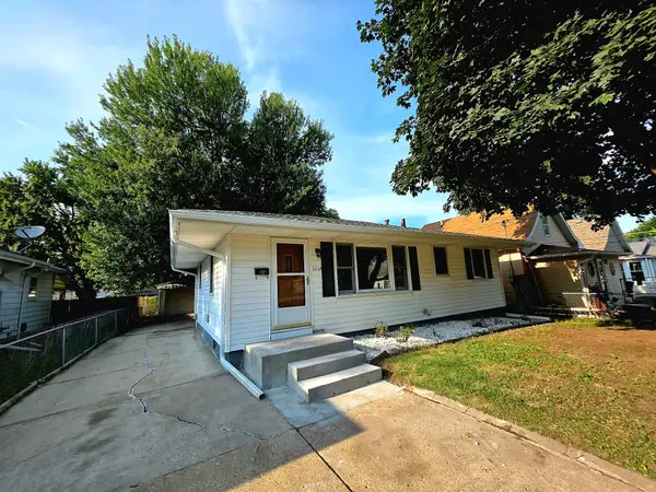 2228 Lyon Street, Des Moines, IA 50317