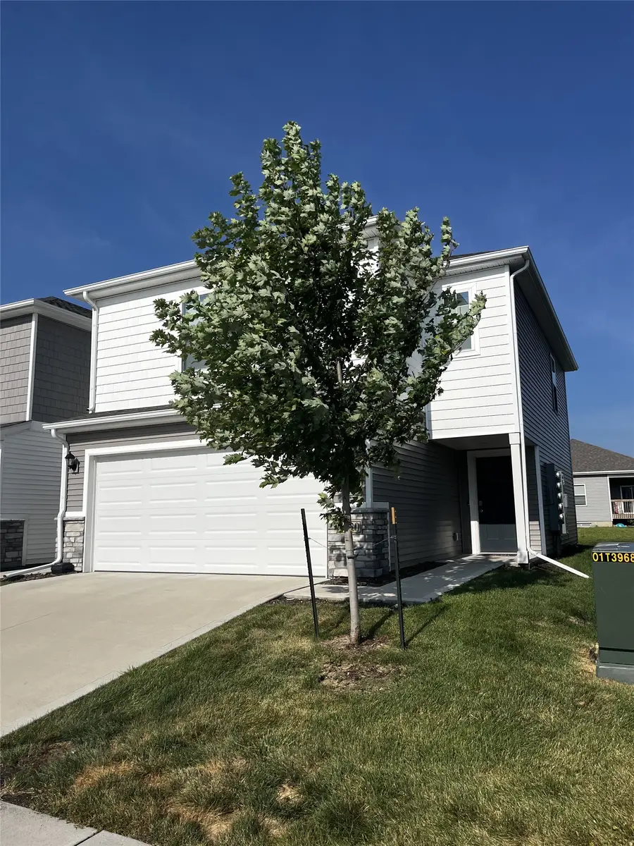 5520 144th Street, Urbandale, IA 50323 - #2