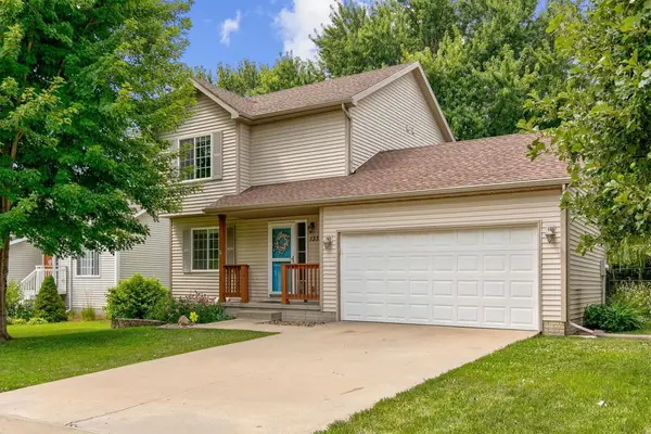 1331 E 18th Street, Norwalk, IA 50211