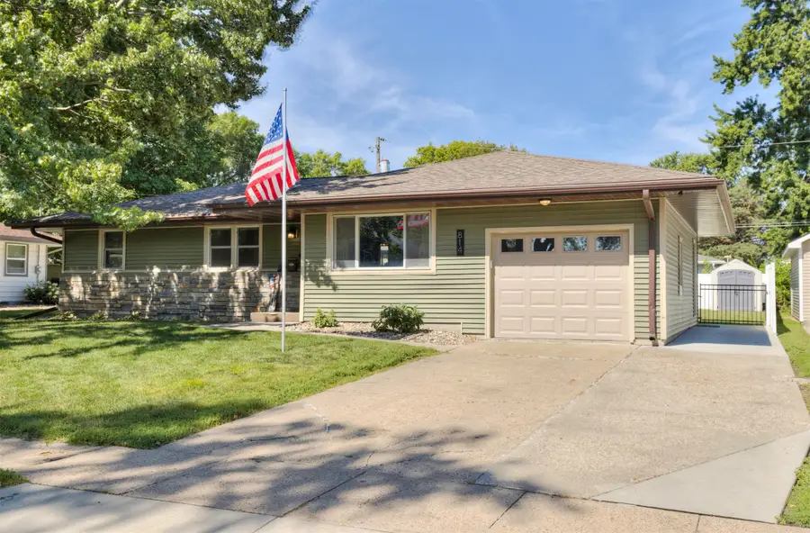 814 SE Oak Drive, Ankeny, IA 50021 - #2