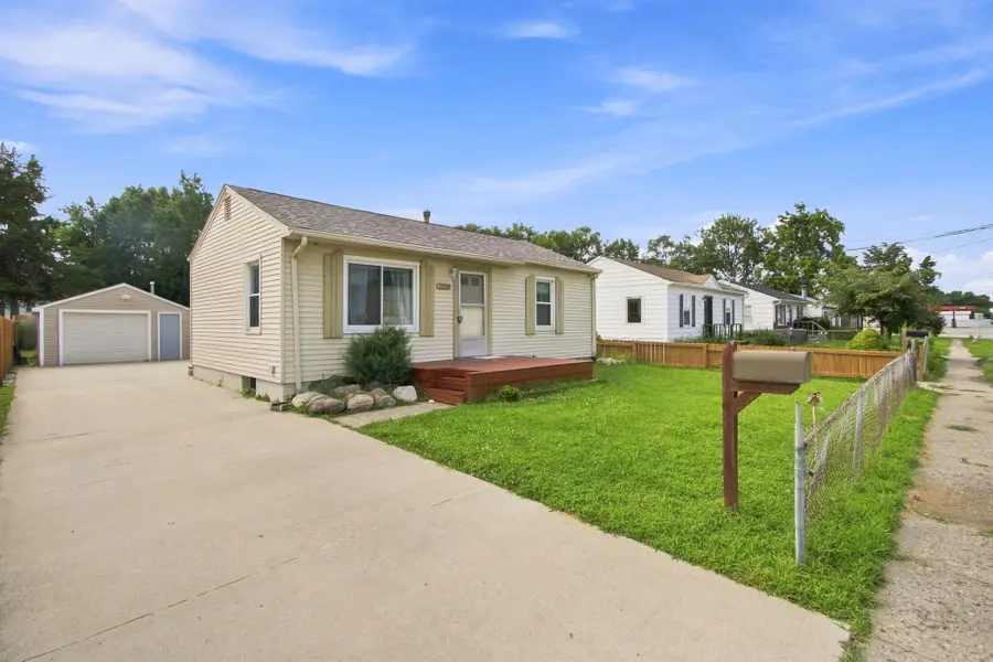 2208 Tichenor Street, Des Moines, IA 50317 - #2
