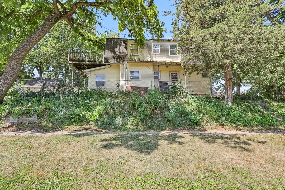 325 N 5th Street, Oskaloosa, IA 52577 - #1