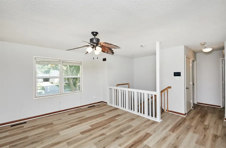 3219 SE 21st Street, Des Moines, IA 50320 - #3