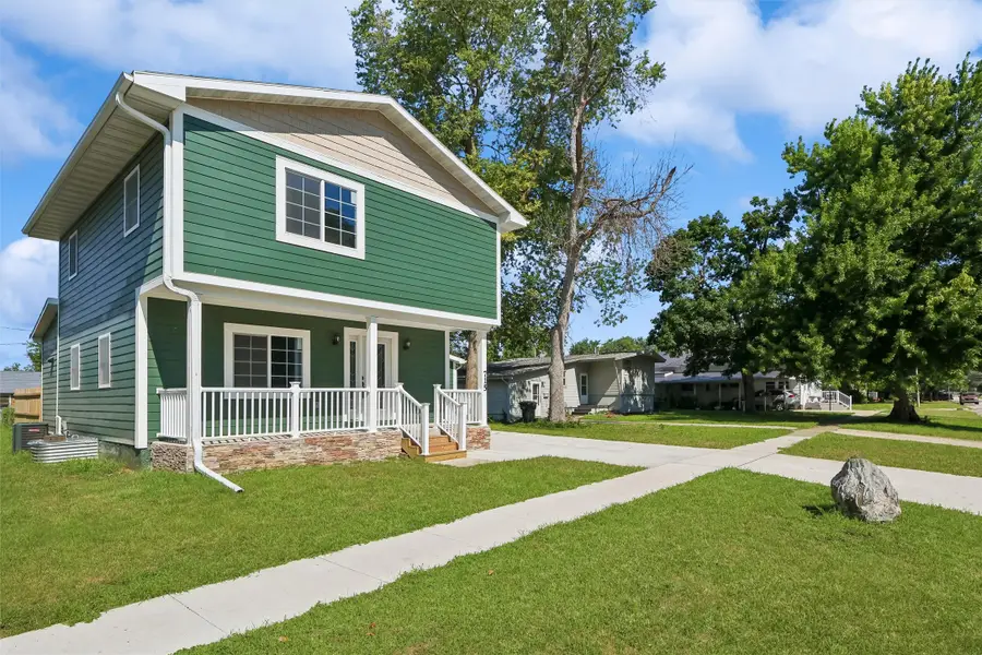 715 5th Street, Perry, IA 50220 - #2