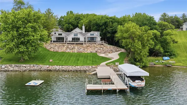 5220 Panorama Point, Panora, IA 50216