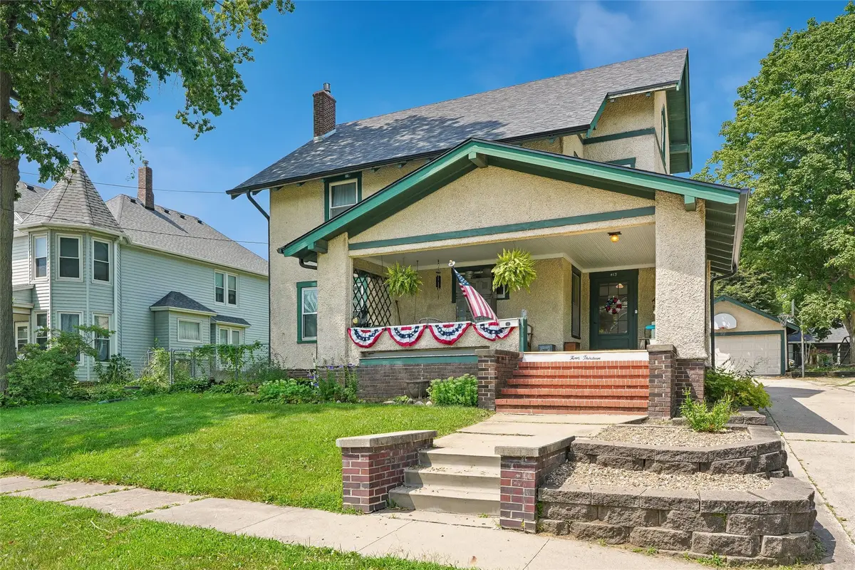 413 W 3rd Street S, Newton, IA 50208 - #1