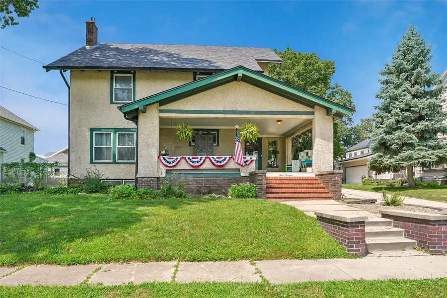 413 W 3rd Street S, Newton, IA 50208 - #2