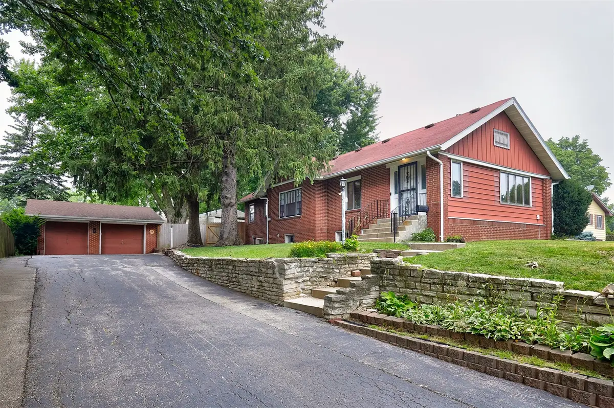320 N 2nd Street, Carlisle, IA 50047 - #1