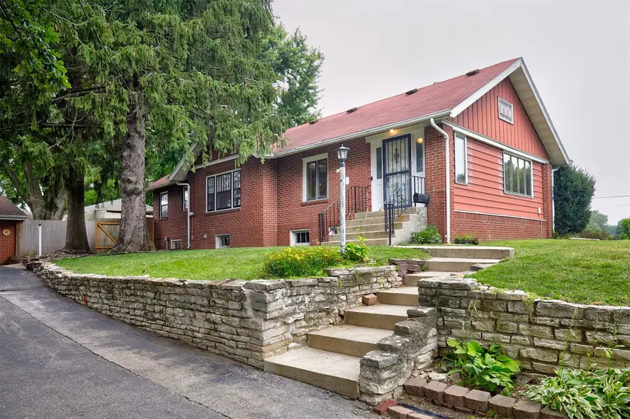 320 N 2nd Street, Carlisle, IA 50047 - #2