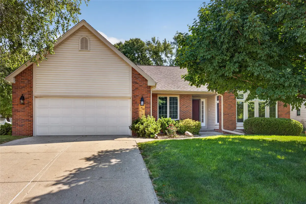 517 58th Street, West Des Moines, IA 50266 - #1