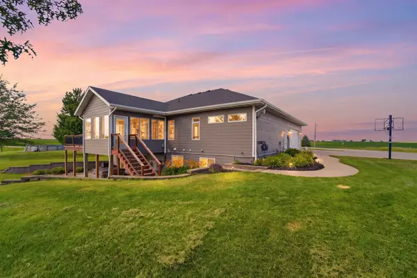 11161 S 76th Avenue W, Prairie City, IA 50228