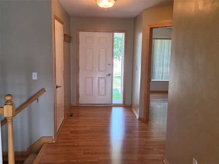 6117 NW 49th Street, Johnston, IA 50131 - #2
