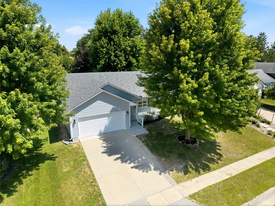 517 18th Court Sw, Altoona, IA 50009 - #2