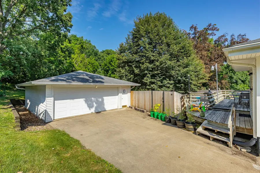 1950 SW 1st Street, Des Moines, IA 50315 - #3