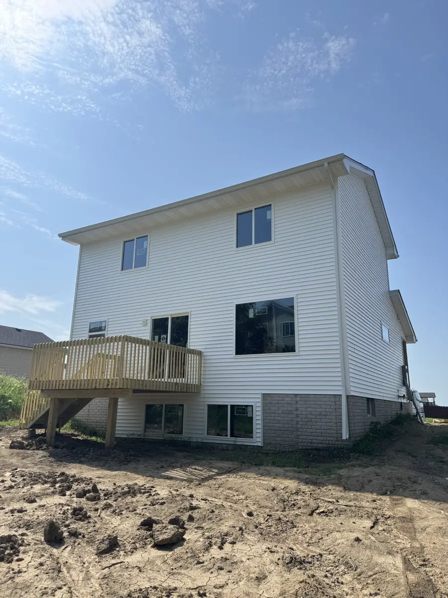 607 W Wright Road, Norwalk, IA 50211 - #3