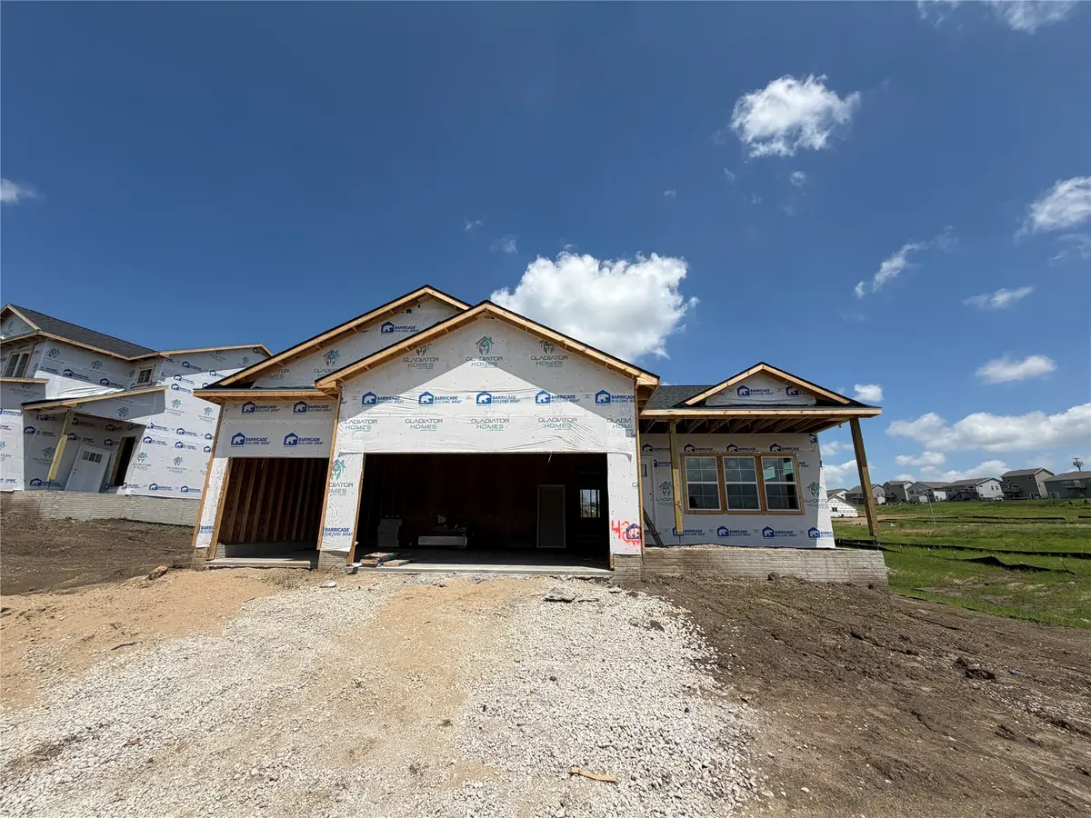 420 S Walnut Drive, Norwalk, IA 50211 - #1