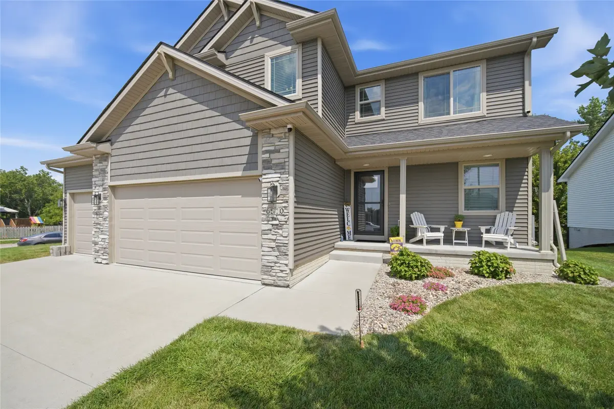 6510 Sunlight Drive, Pleasant Hill, IA 50327 - #1