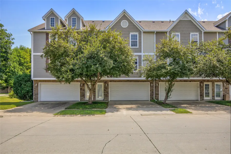 5573 Boston Court, Johnston, IA 50131 - #2