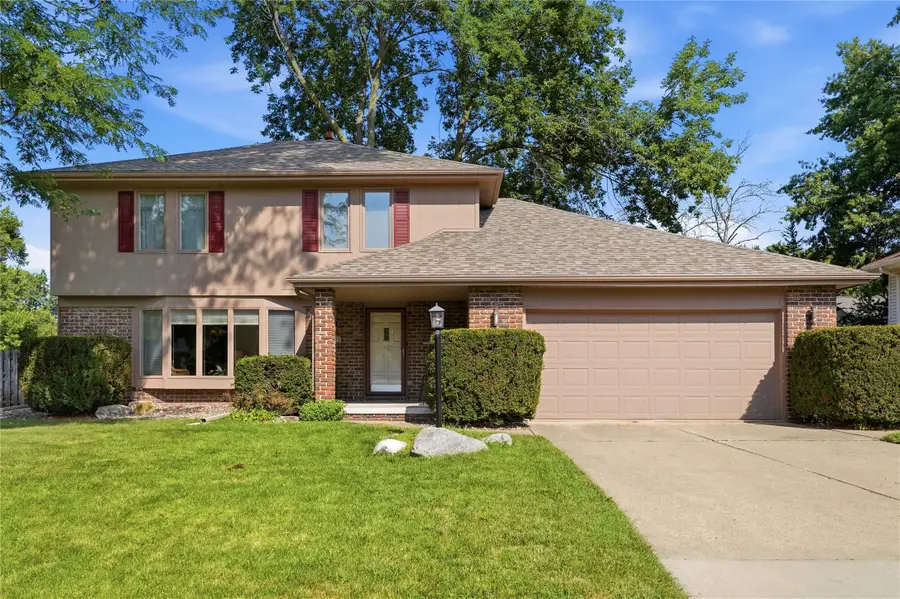 1056 Maplenol Drive, West Des Moines, IA 50266 - #2
