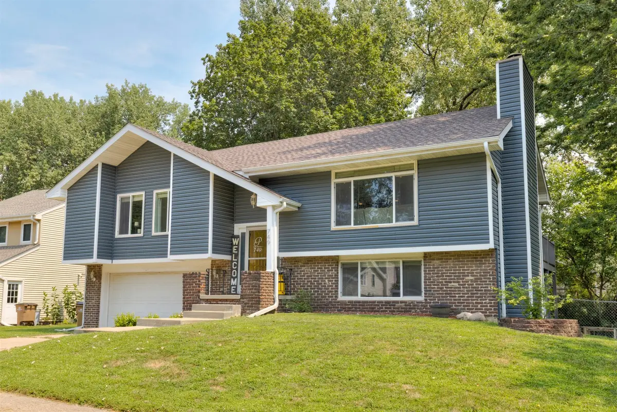 749 46th Street, West Des Moines, IA 50265 - #1