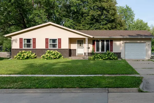 617 NW Beechwood Street, Ankeny, IA 50023