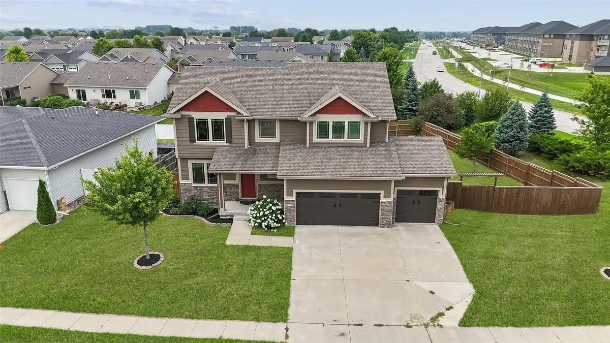 9794 Larchwood Drive, West Des Moines, IA 50266 - #1