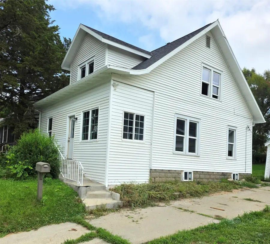 807 May Street, Marshalltown, IA 50158 - #2
