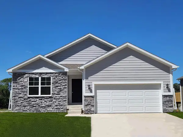 3495 Azalea Drive, Waukee, IA 50263