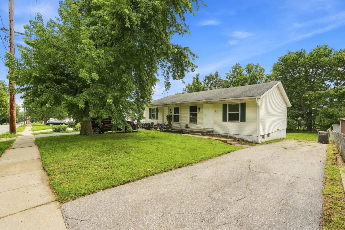 121 E Watrous Avenue, Des Moines, IA 50315 - #1