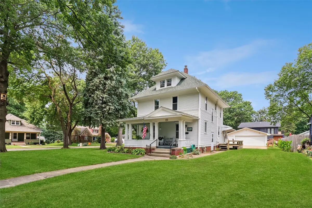 210 W Jackson Avenue, Indianola, IA 50125 - #1