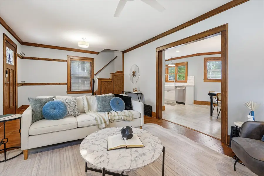 1528 32nd Street, Des Moines, IA 50311 - #2