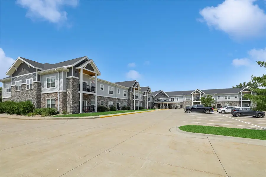 1427 34th Avenue Sw #211, Altoona, IA 50009 - #2