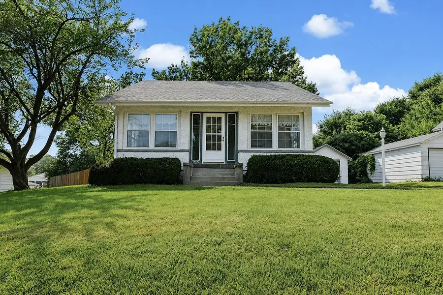 215 W 9th Street S, Newton, IA 50208 - #2
