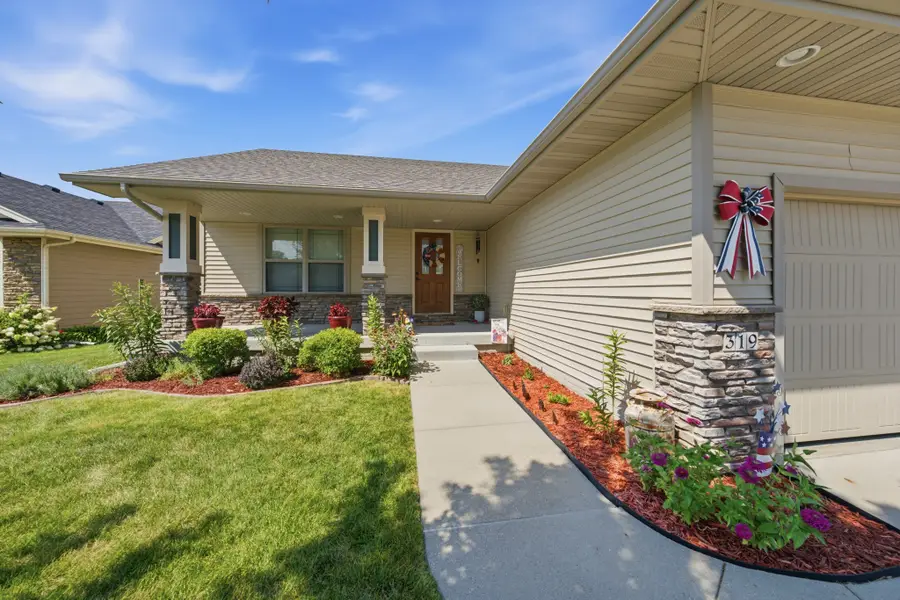 319 31st Street Sw, Altoona, IA 50009 - #3