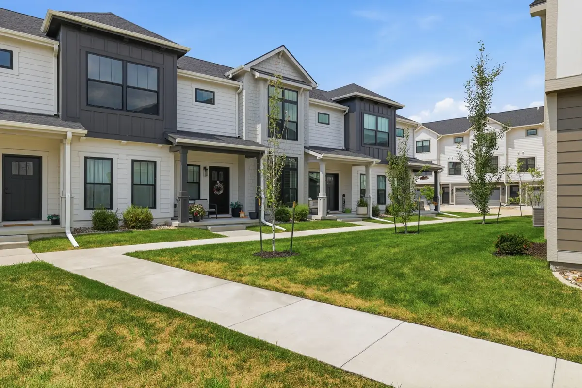 2305 SW Parkway Lane, Ankeny, IA 50023 - #1
