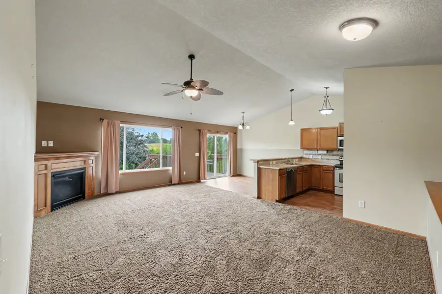 6020 Pine Ridge Street, Johnston, IA 50131 - #3